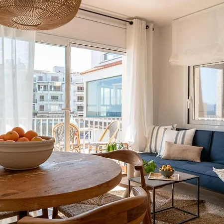 Pis Amb Terrassa A La Escala Διαμέρισμα