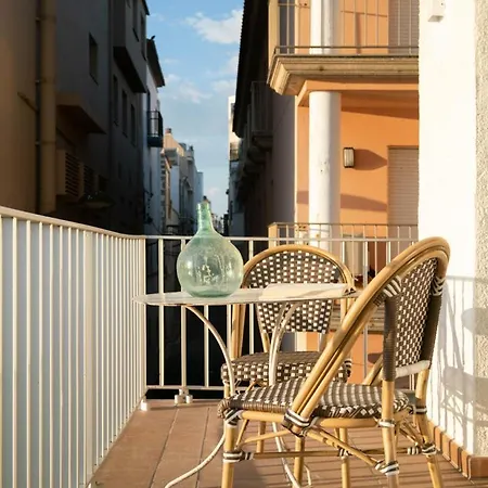 Pis Amb Terrassa A La Escala Διαμέρισμα L' Escala